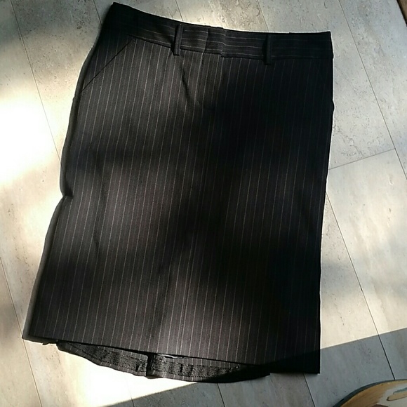 BCBG Maxazria Pinstripe Skirt - Picture 1 of 8